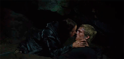 Peeta Katniss Kiss Jealous