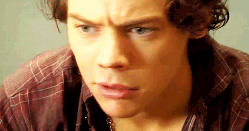 http://thats-normal.com/wp-content/uploads/2014/10/harry-styles-surprised-after.gif