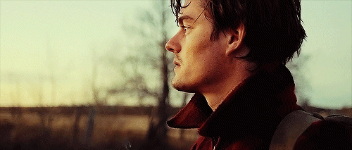 http://thats-normal.com/wp-content/uploads/2012/11/sam-riley.gif