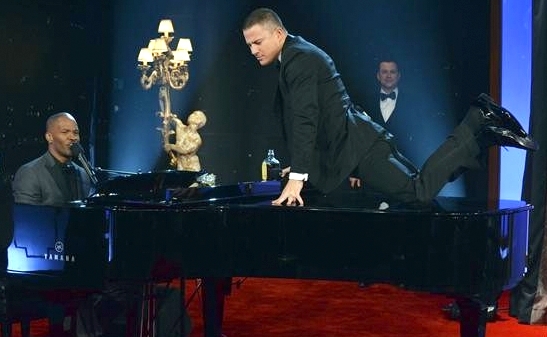 Channing Tatum humps a piano