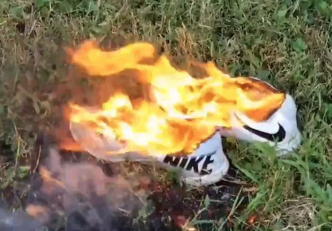 Lada Veronderstellen Teken Making your Nike Protest Eco-friendly: Boycott don't Burn! - That's Normal